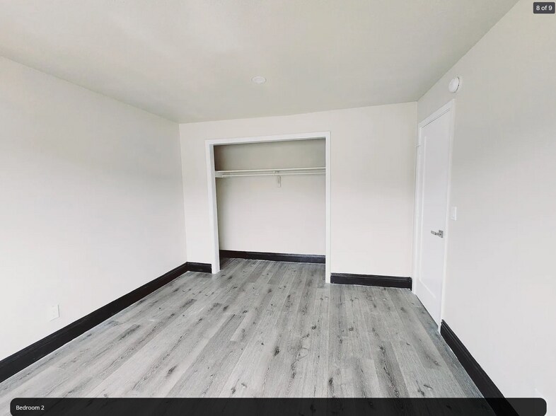 Closet bed 1 - 2162 W Brownwood Ave