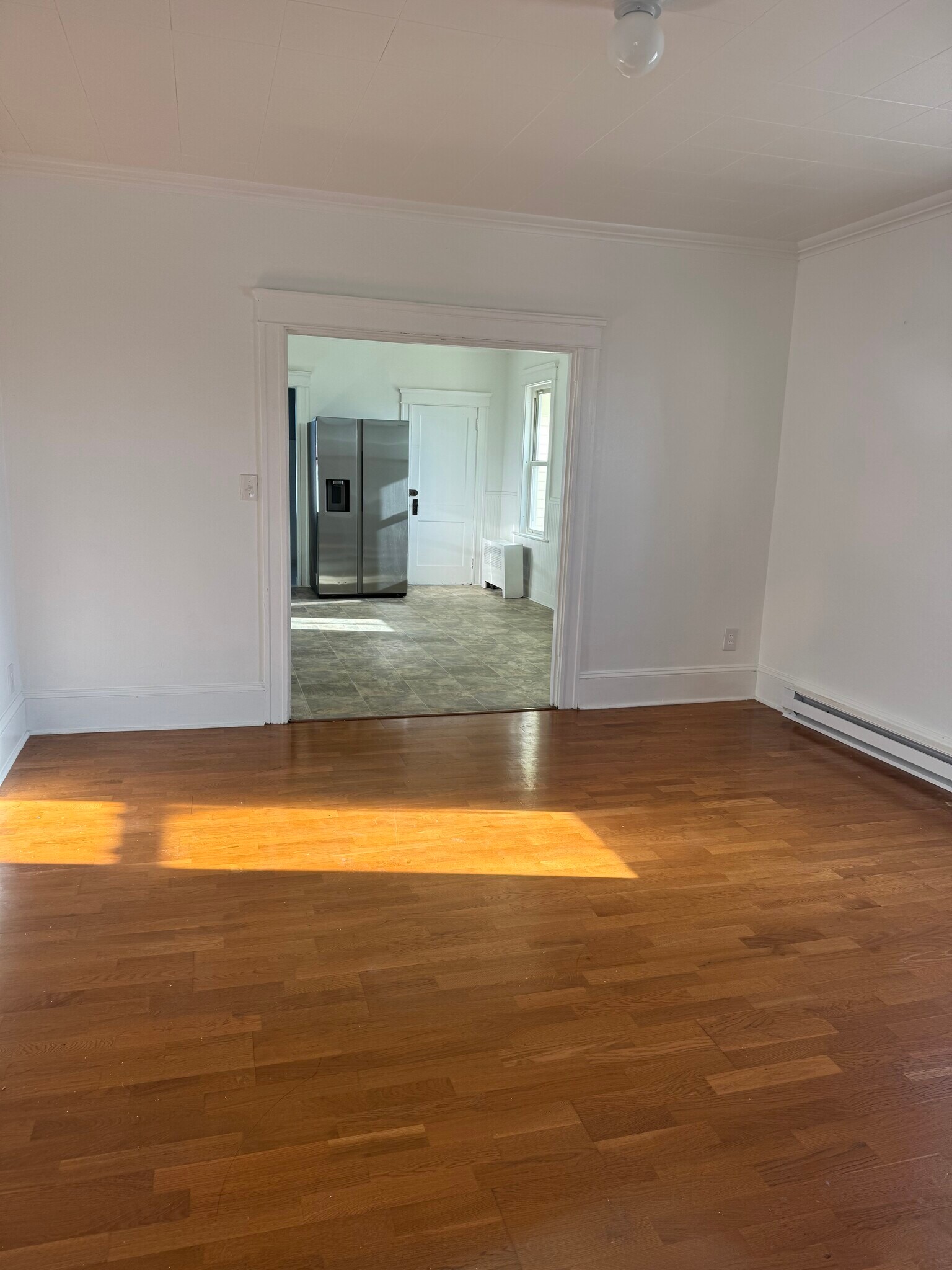 Building Photo - 21 Miller St