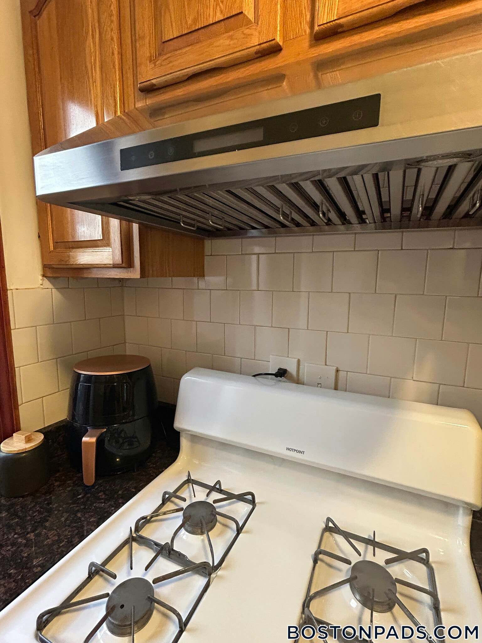 Building Photo - 871 Harrison Ave