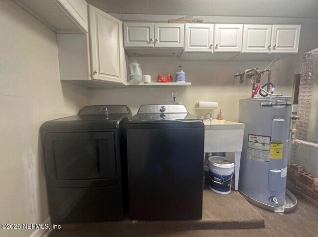 Building Photo - 12558 Glamdring Ct