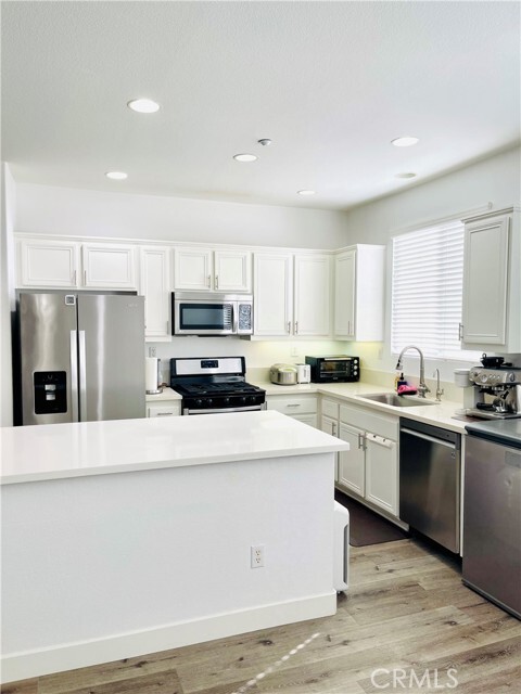 Building Photo - 1210 Mendez Dr