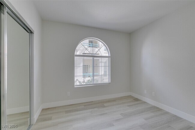 Building Photo - 2251 Wigwam Pkwy