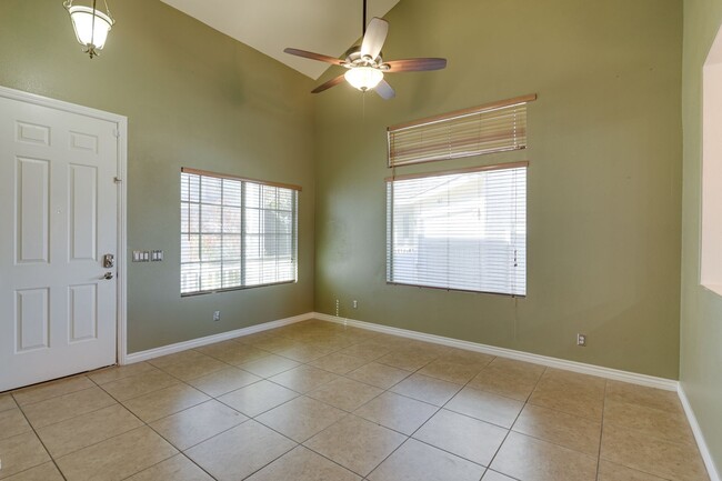 Building Photo - Upgraded Home in Lamplight Gated Community with Pool!