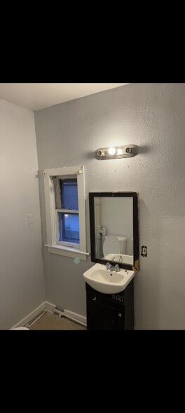 Building Photo - 2340 N 12th St