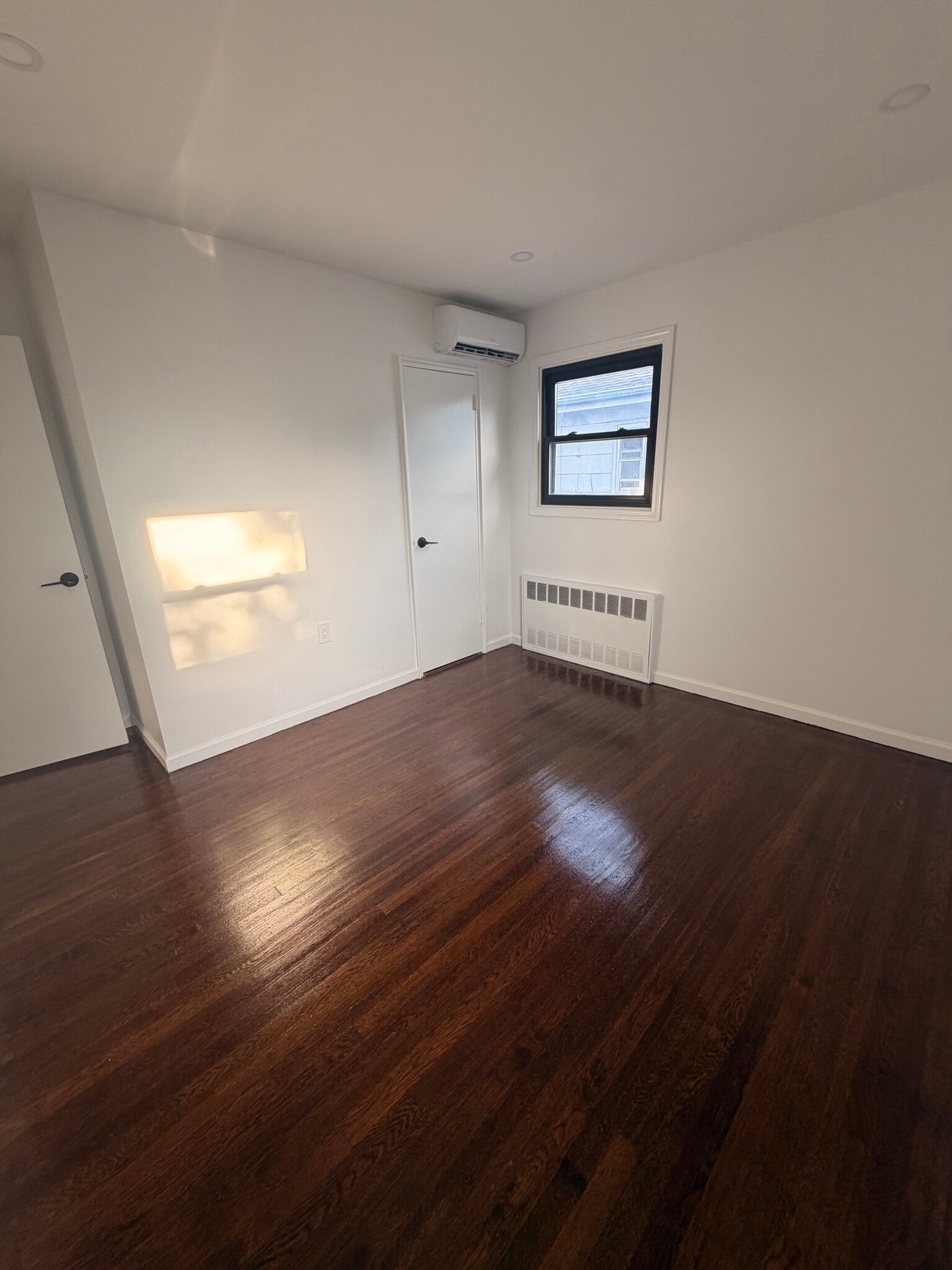 Building Photo - 15520 Killarney St