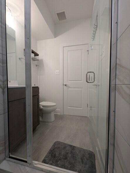 Building Photo - 4953 Purdy Aly