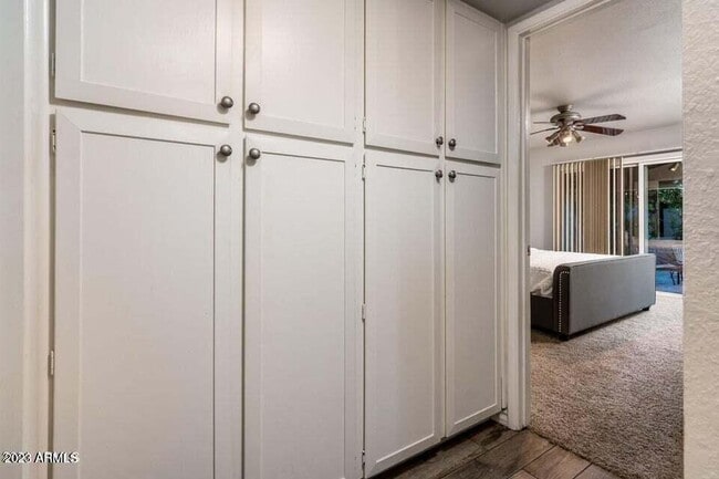 Building Photo - 7526 Via De Ln