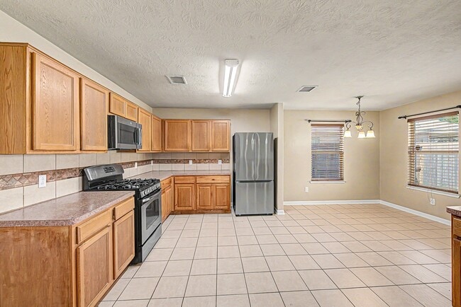 Building Photo - 18114 Sorrell Oaks Ln