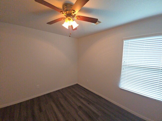 Building Photo - 3103 Thicket Path Way