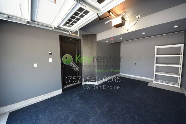 Building Photo - 49 Manilla Cir