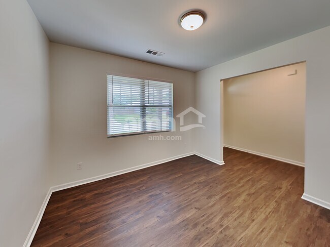 Building Photo - 109 Hayes Park Drive