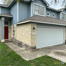 Building Photo - 102 Cedargrove