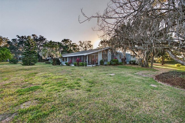 Building Photo - 46 Nottingham Way