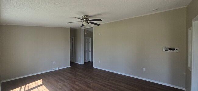 Building Photo - 13074 Western Mill Rd