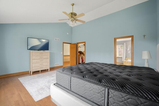 Building Photo - N54W16164 Westwind Dr