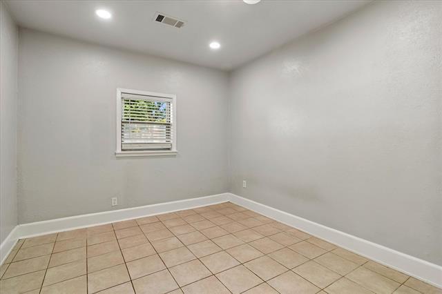 Building Photo - 3800 Atlas Dr