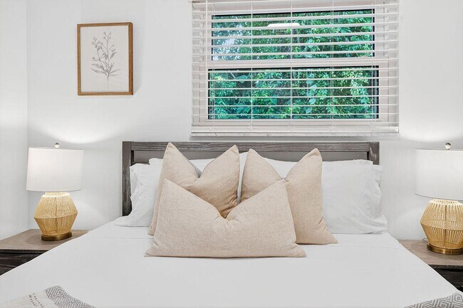 Building Photo - 9627 Althea Way