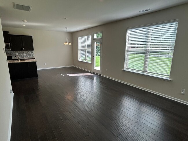 Building Photo - 3 Bed | 2.5 Bath House in Clayton