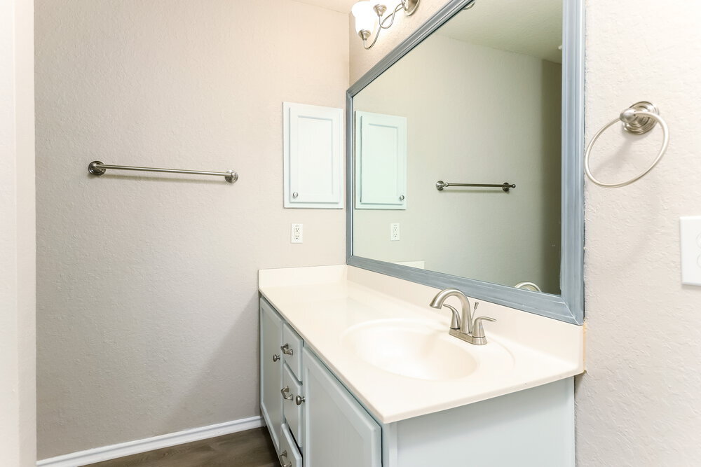 Building Photo - 10503 Marigold Bay
