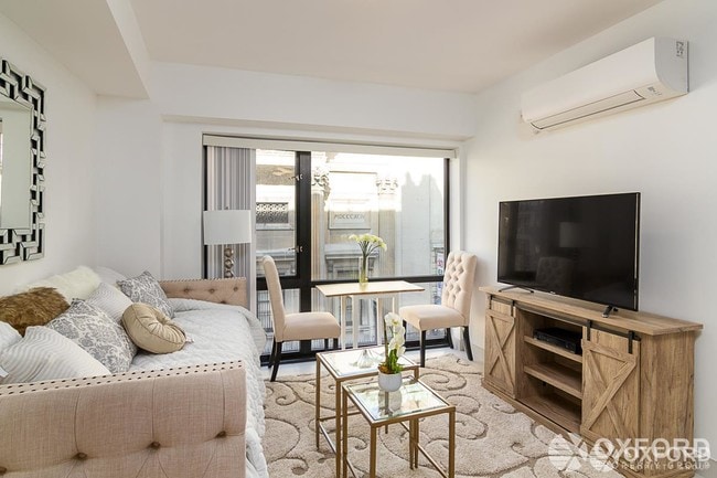 Building Photo - 227 Grand Street