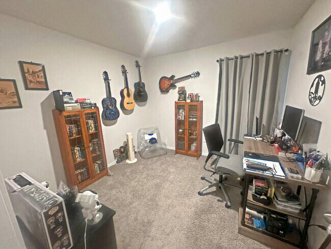 Building Photo - 5306 Scoria Trl