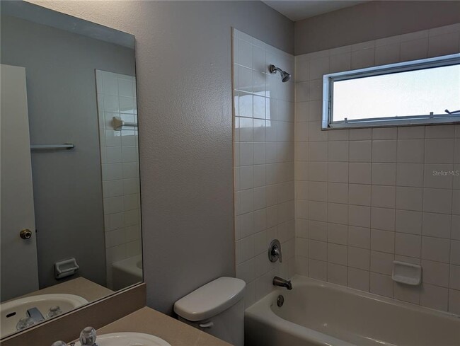 Building Photo - 3120 Summer House Dr