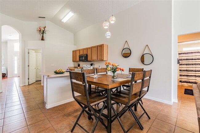 Building Photo - 146 Rosso Dr