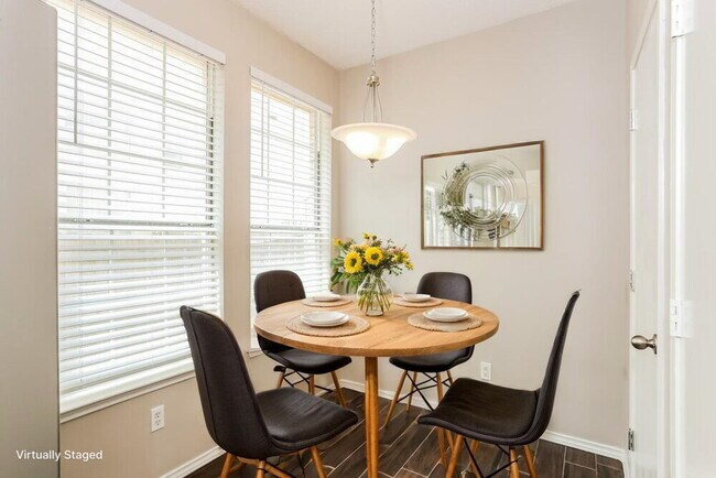 Building Photo - 1130 Colbert Ln