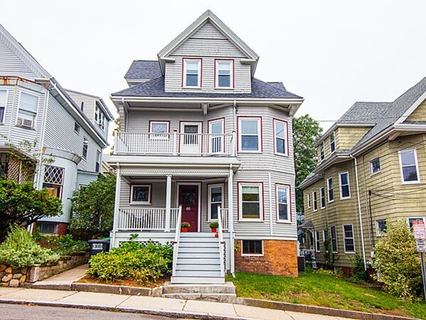 Building Photo - 86 Belmont St