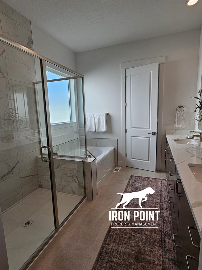 Building Photo - Brand New 4bed/3 bath home w/office, 2 car extended bay garage & all appliances included.