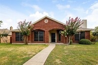 Building Photo - 7401 Aberdeen Dr