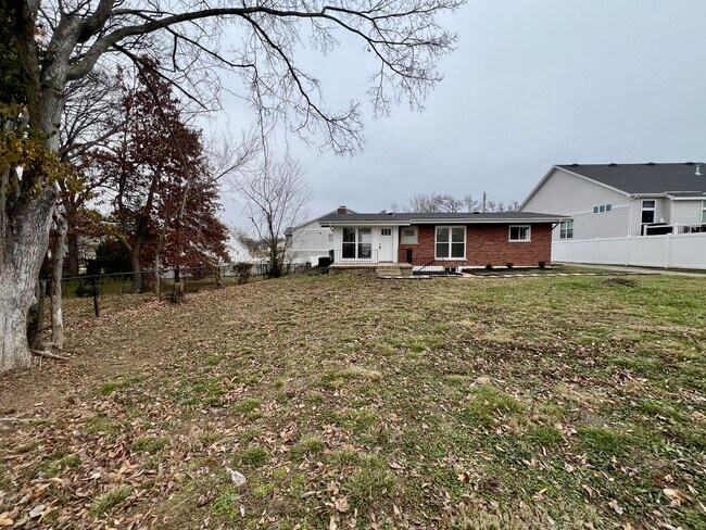 Building Photo - 1120 Gilbert Ave