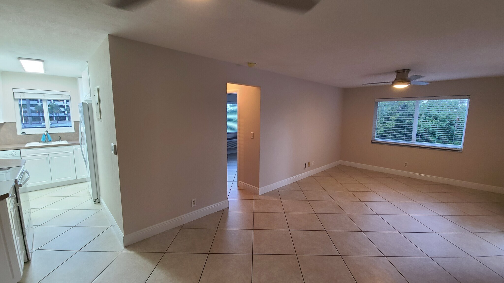 Building Photo - 925 Intracoastal Dr