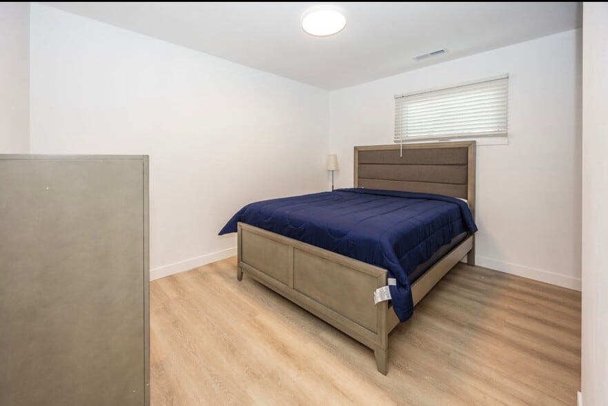 Building Photo - 2006 Randall Rd