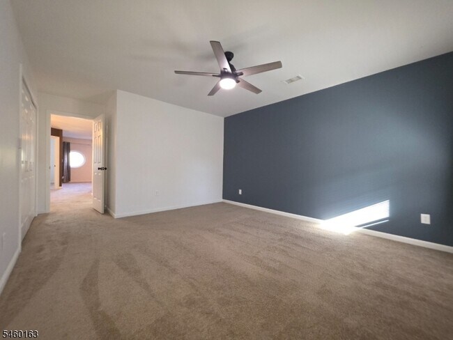 Building Photo - 272 US-206