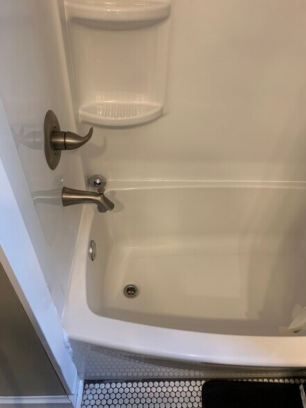 Building Photo - 2902 Wood Street