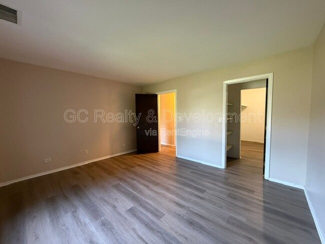 Building Photo - 621 Tralee Ct