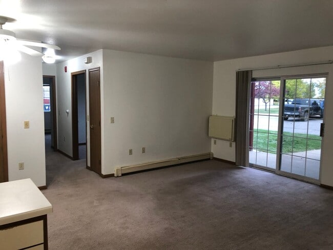 Building Photo - FIRST Months Rent FREE!