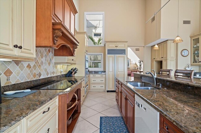 Building Photo - 2254 Harbour Ct Dr