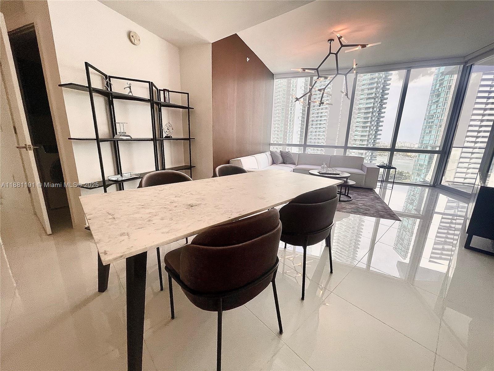 Building Photo - 851 NE 1st Ave