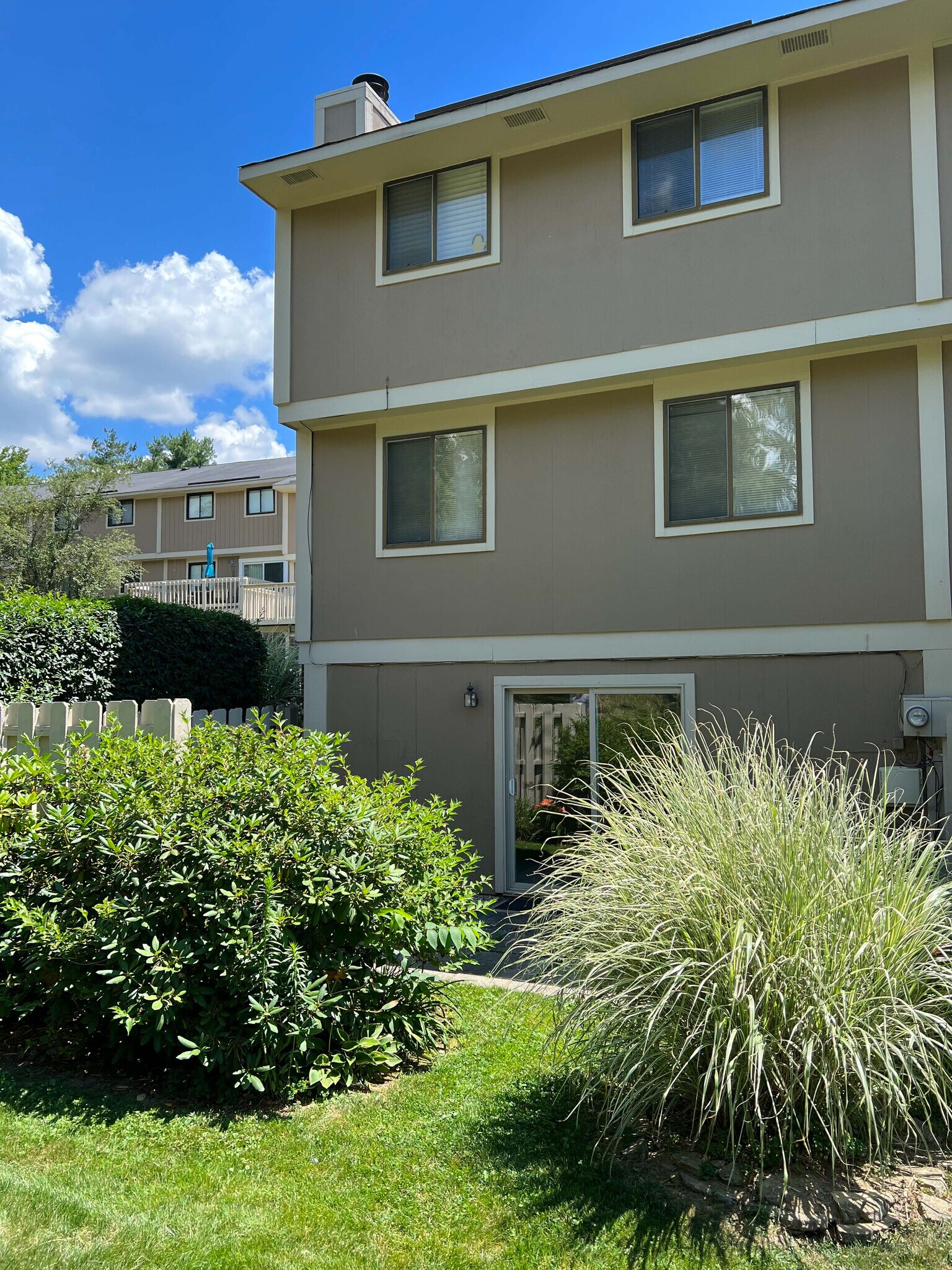 Building Photo - 792 Wheatland Cir