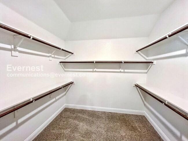 Building Photo - 11416 Culberson Dr