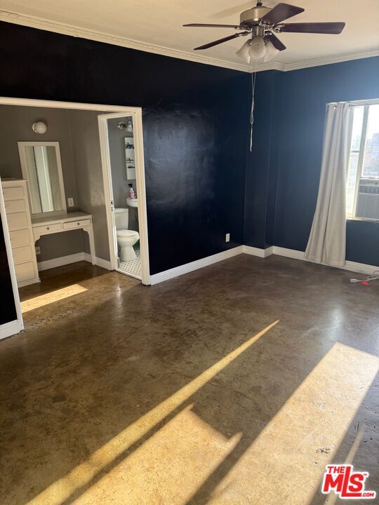 Building Photo - 5217 Hollywood Blvd