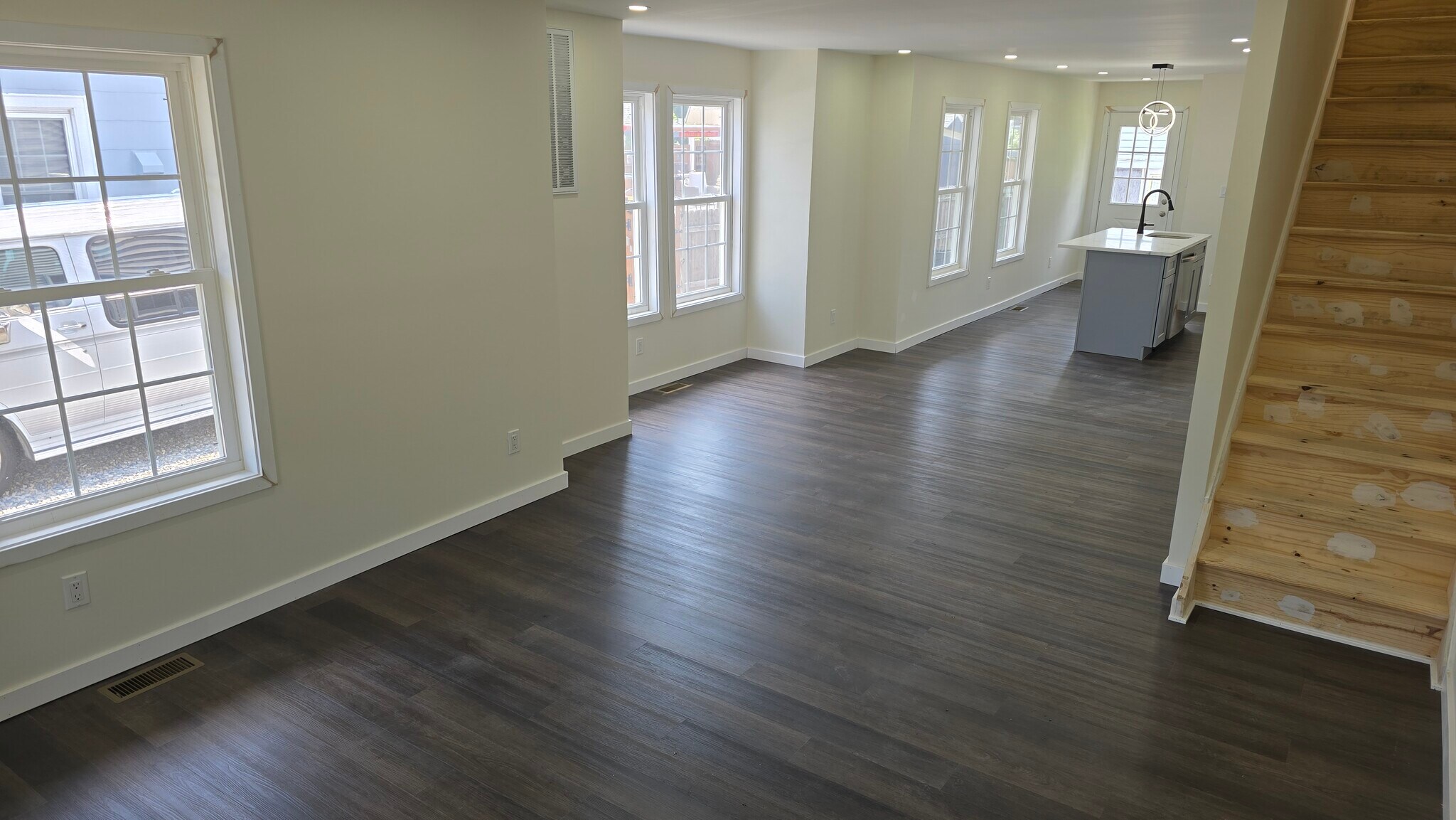 Building Photo - 33 Highland Ave