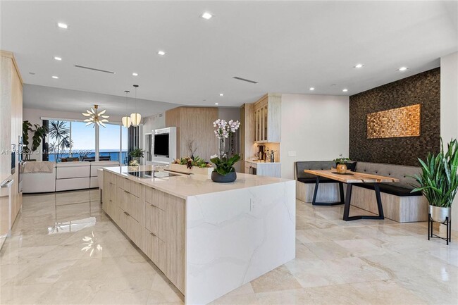 Building Photo - 3100 N Ocean Blvd