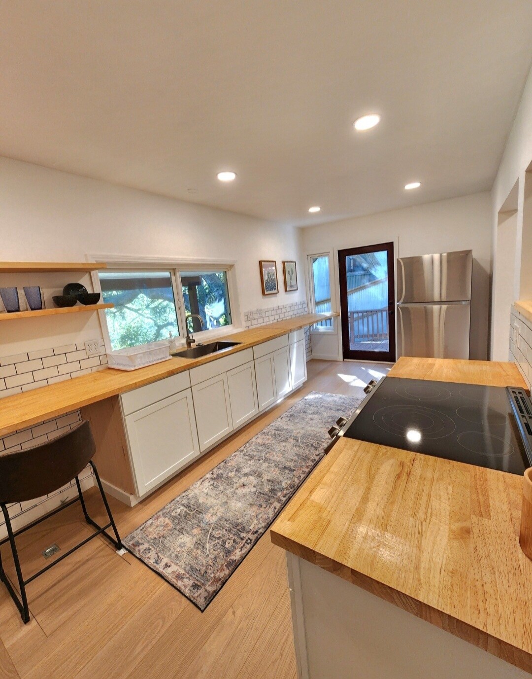 Building Photo - 380 Box Canyon Rd