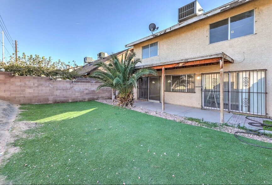 Building Photo - 4420 Shalimar Ave