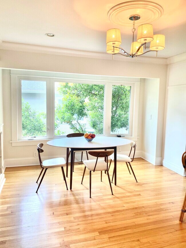 Building Photo - 5 Oakland Terrace