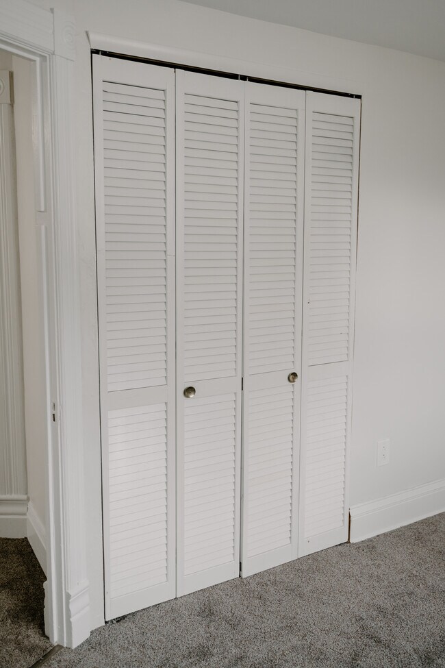 Building Photo - 354 Terrace Blvd