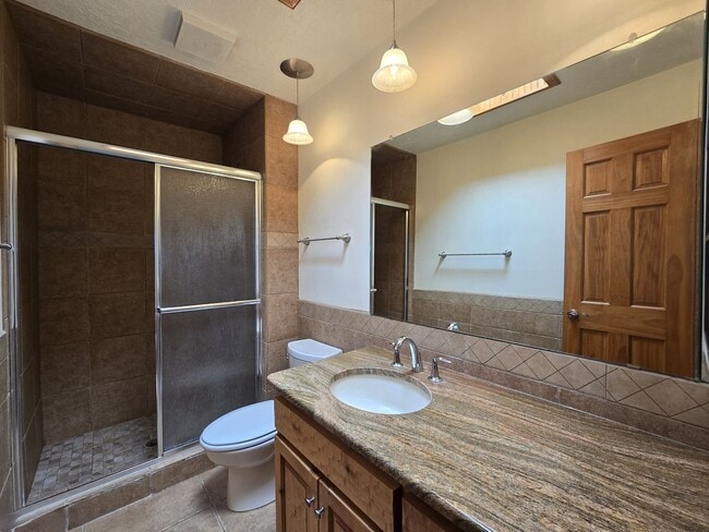 Building Photo - 2300 Calle Brocha